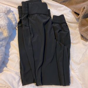 Lululemon joggers!